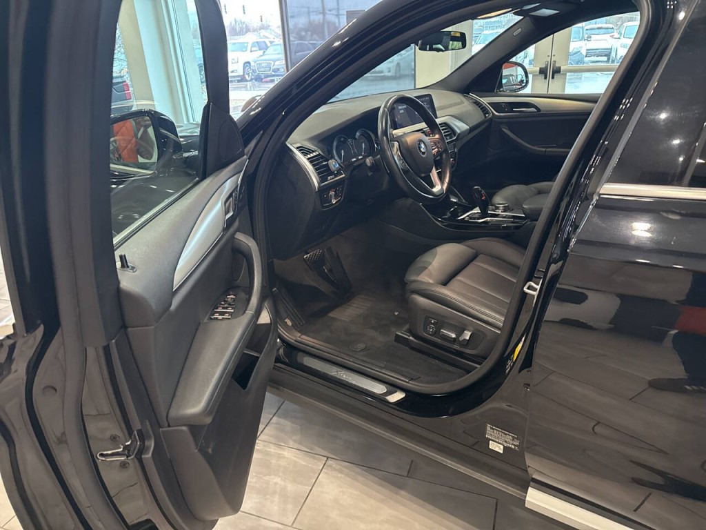 2019 BMW X4 Image 16