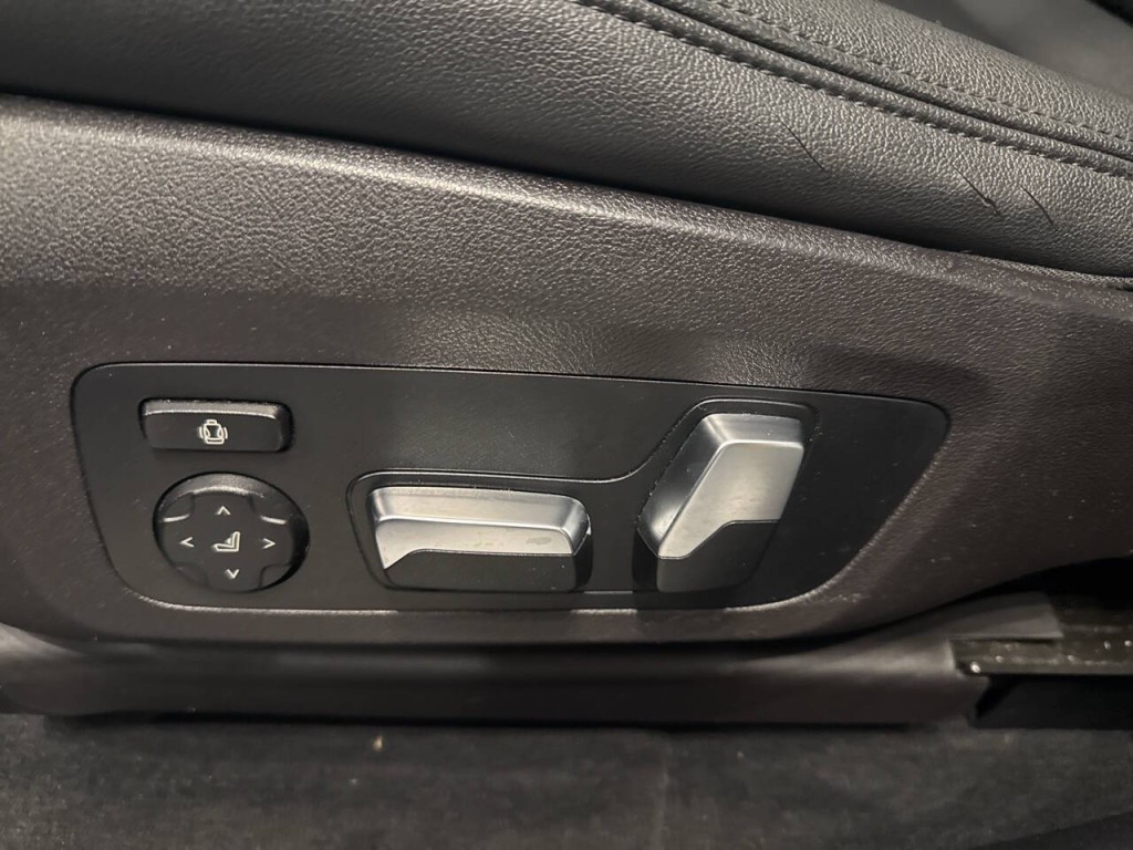 2019 BMW X4 Image 19