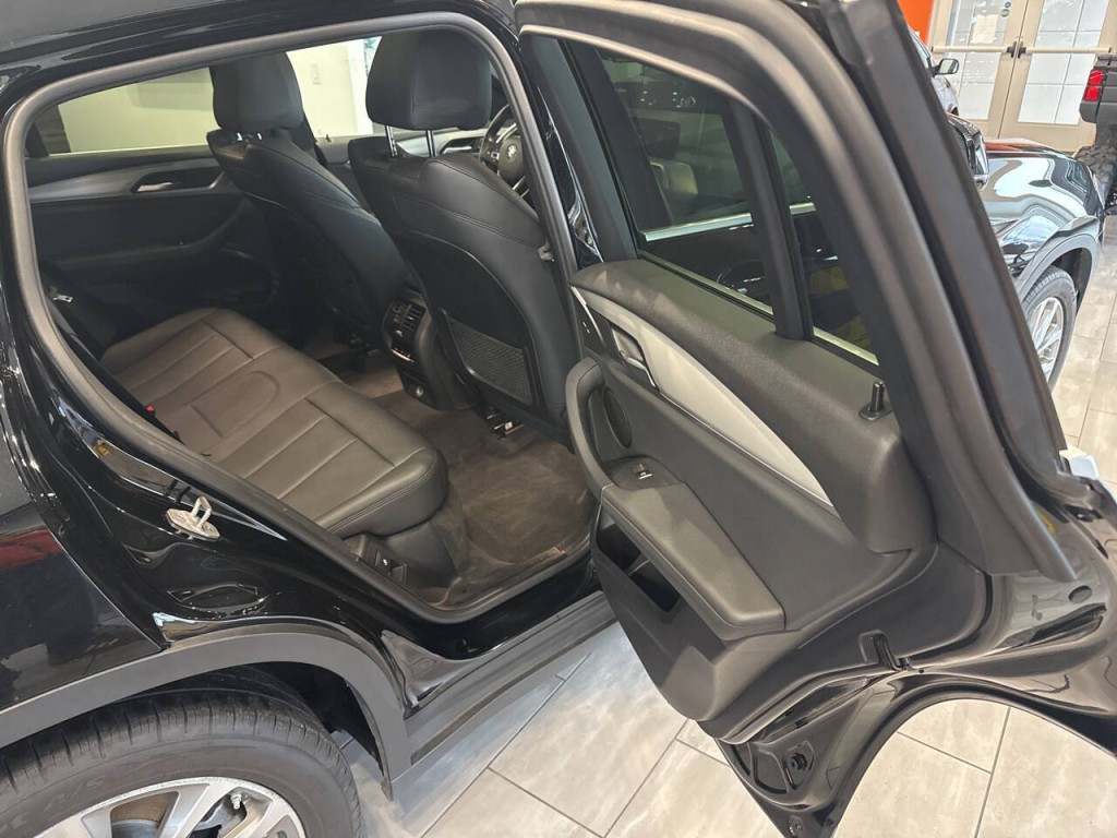 2019 BMW X4 Image 40