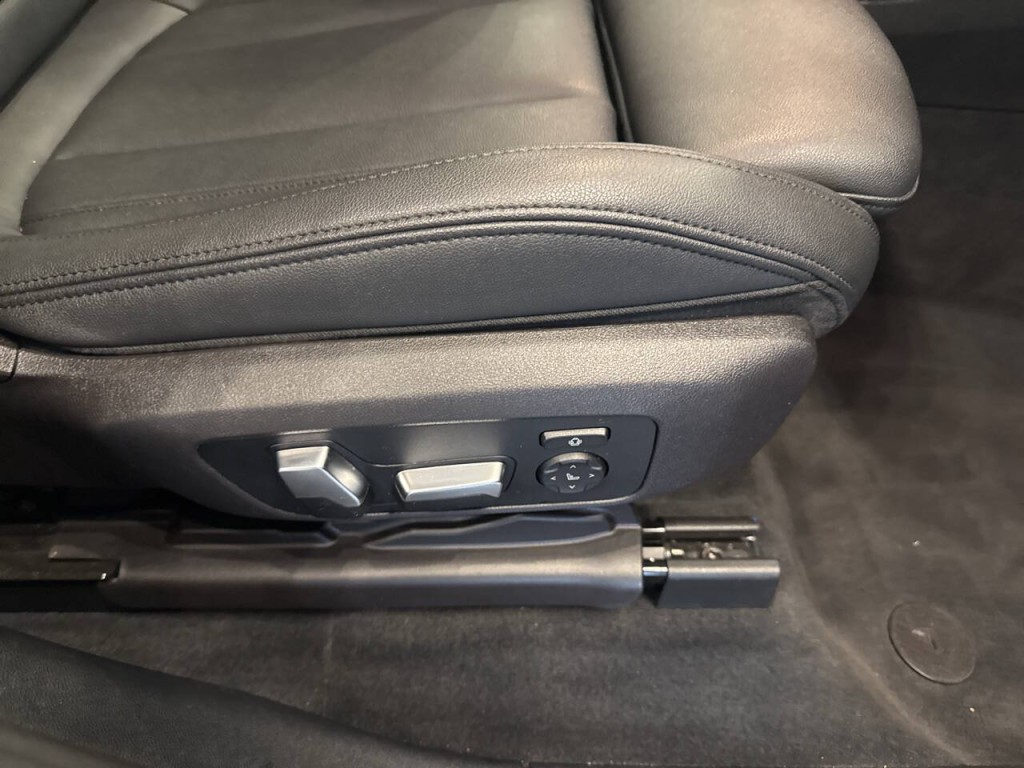 2019 BMW X4 Image 44