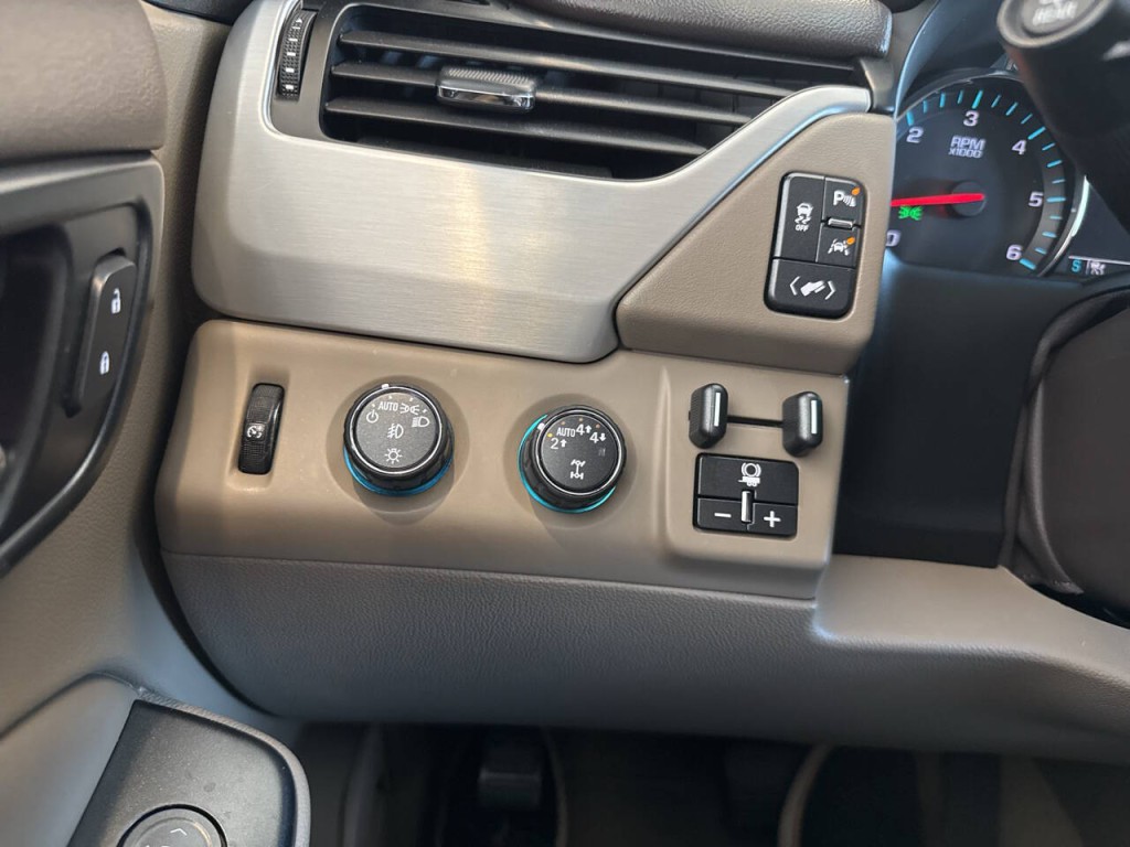 2018 GMC Yukon Image 38