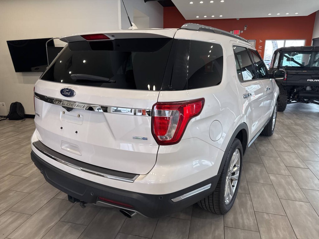 2018 Ford Explorer Image 11