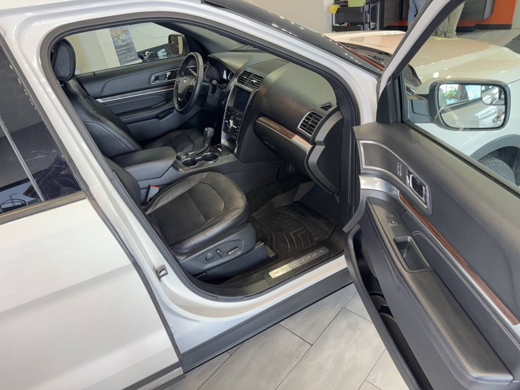 2018 Ford Explorer Image 25