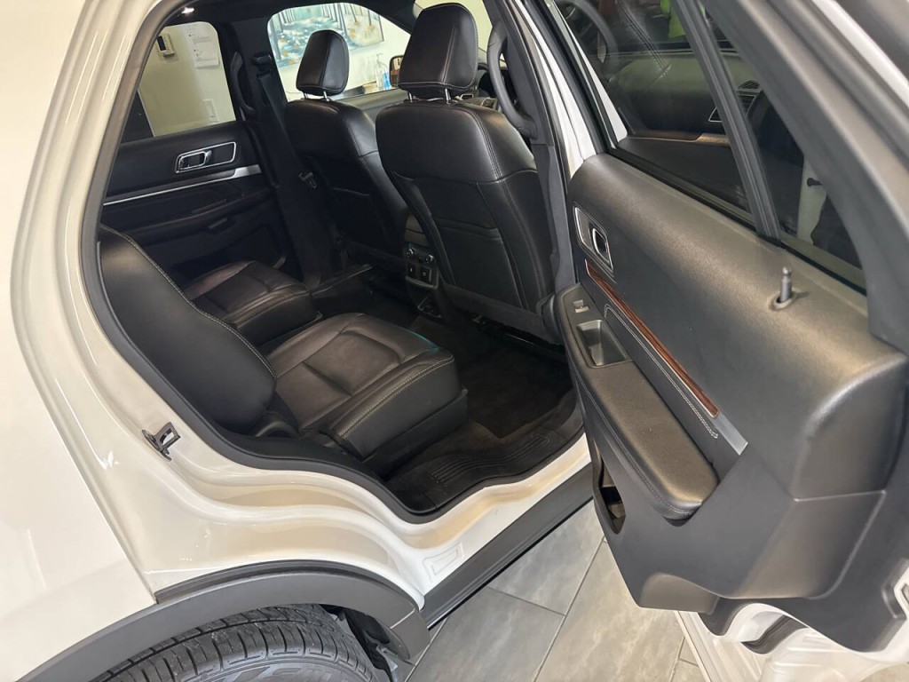 2018 Ford Explorer Image 27