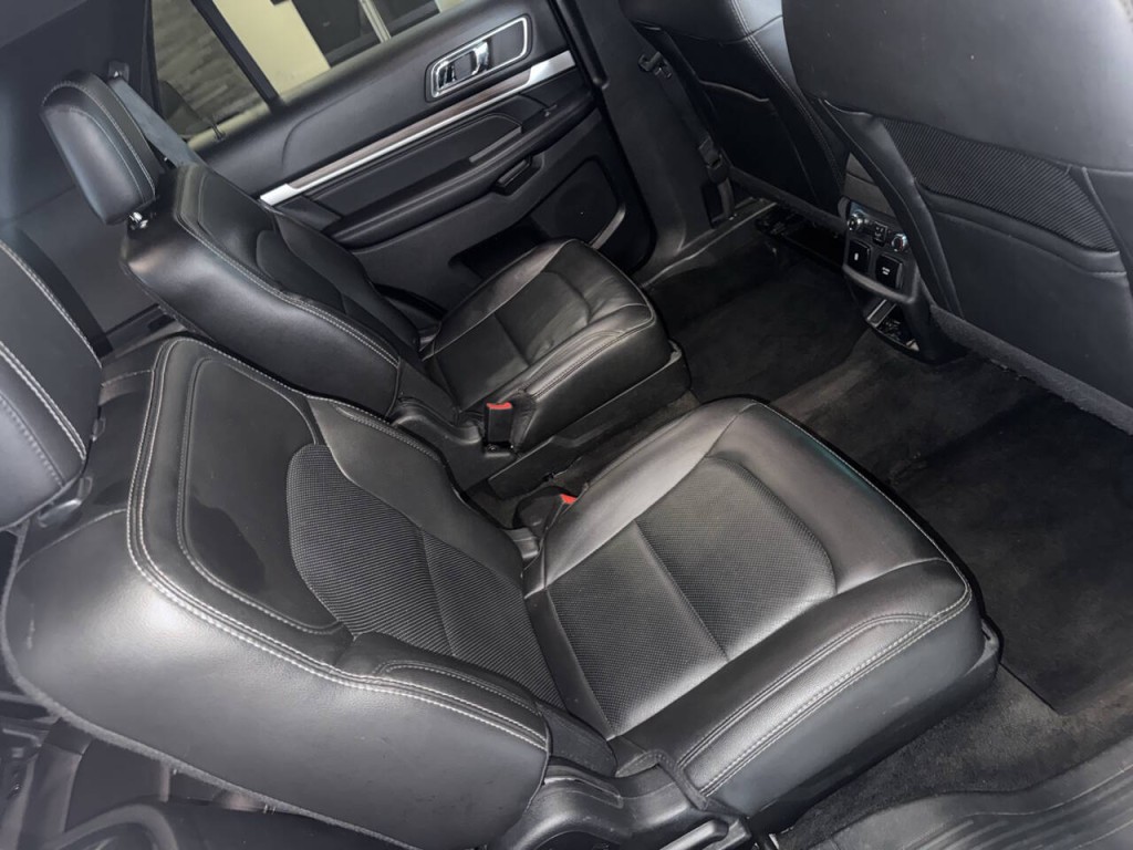 2018 Ford Explorer Image 28