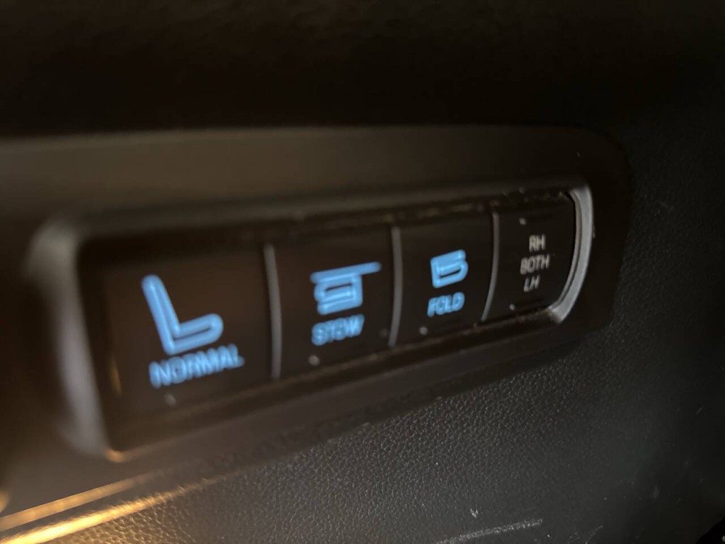 2018 Ford Explorer Image 32