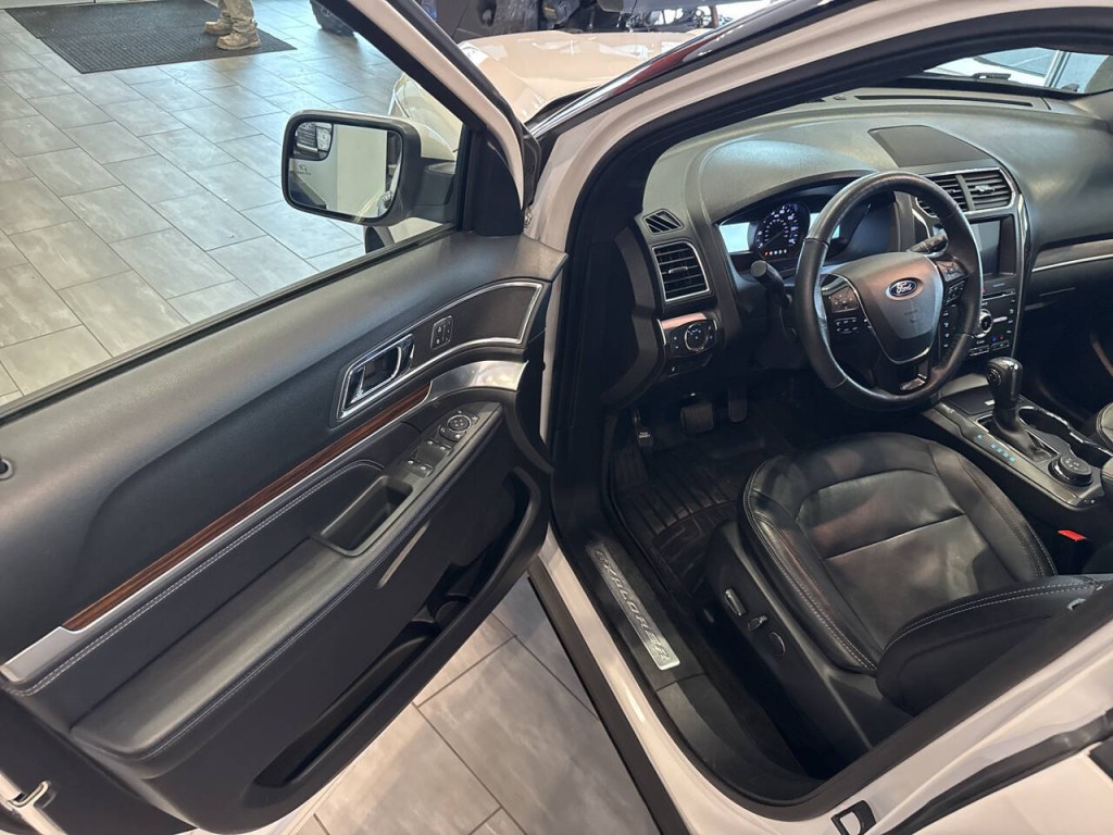 2018 Ford Explorer Image 33