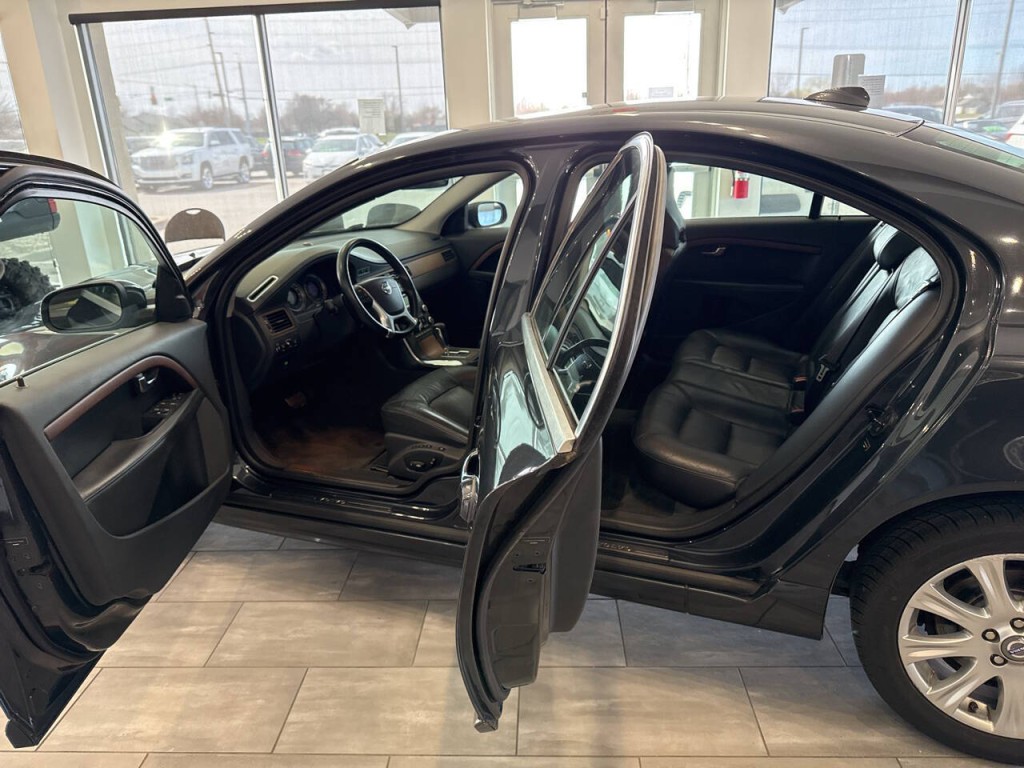 2010 Volvo S80 Image 11