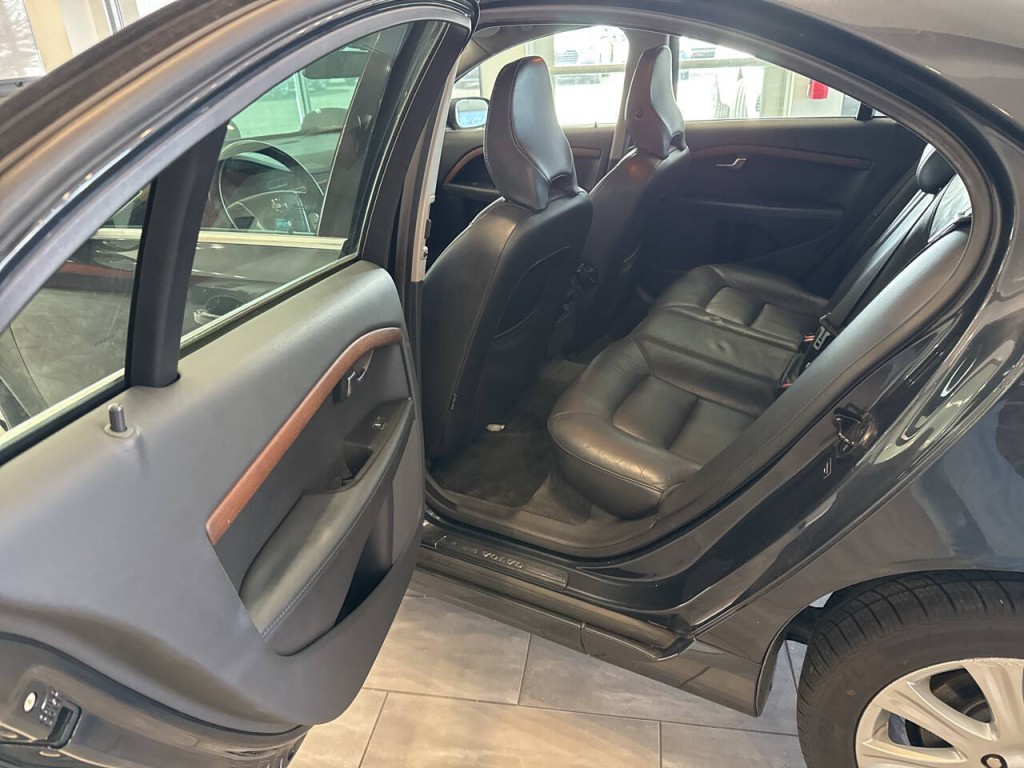 2010 Volvo S80 Image 23