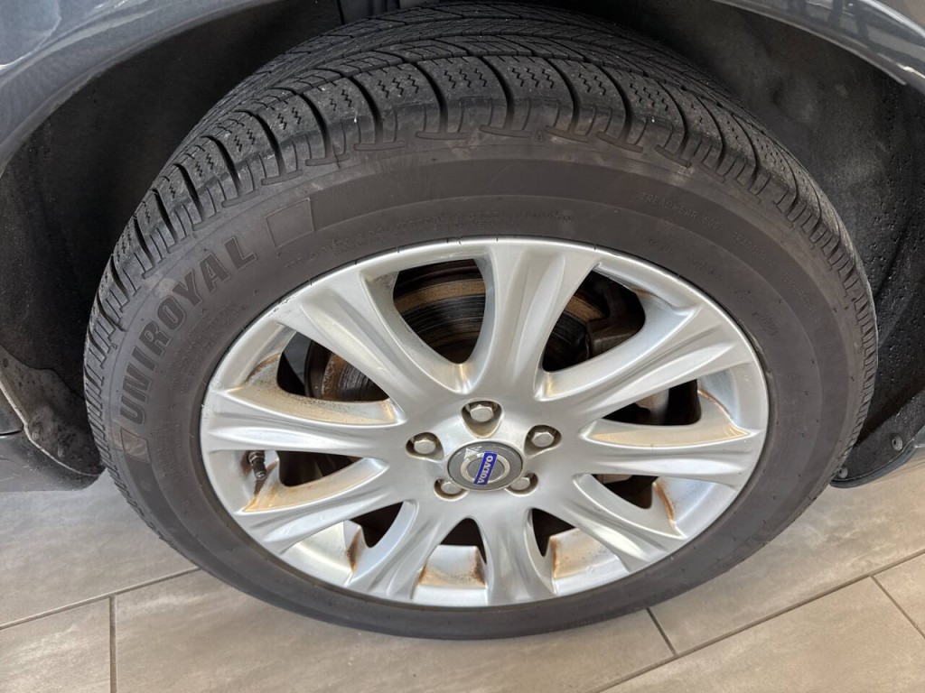 2010 Volvo S80 Image 40