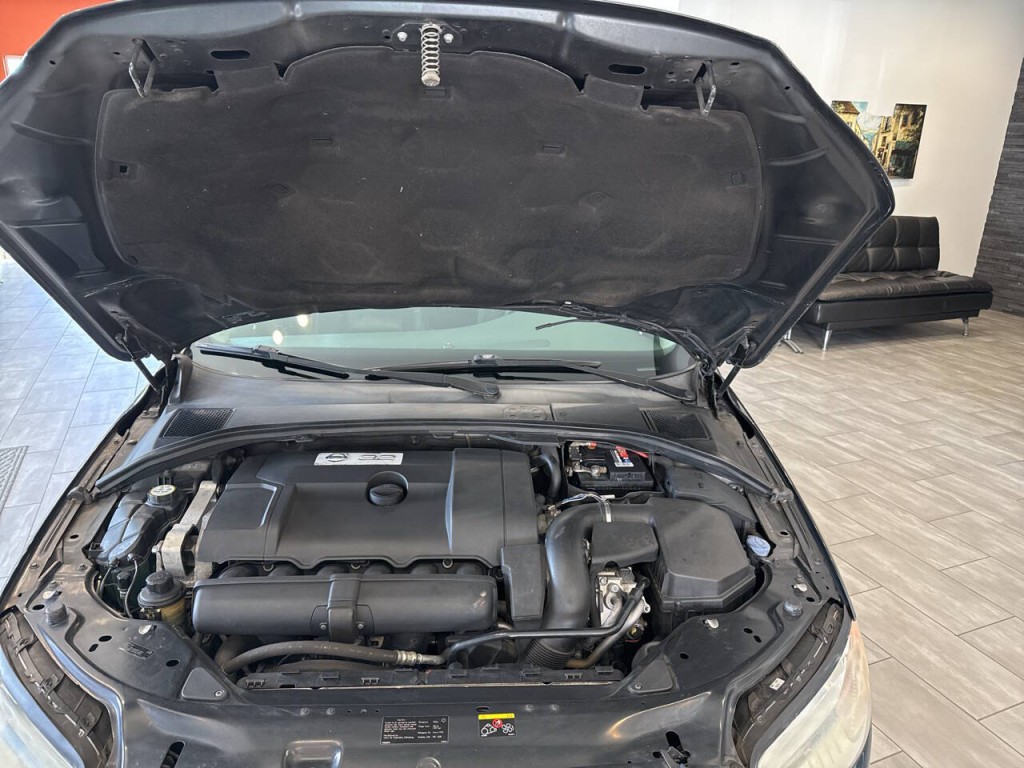 2010 Volvo S80 Image 48