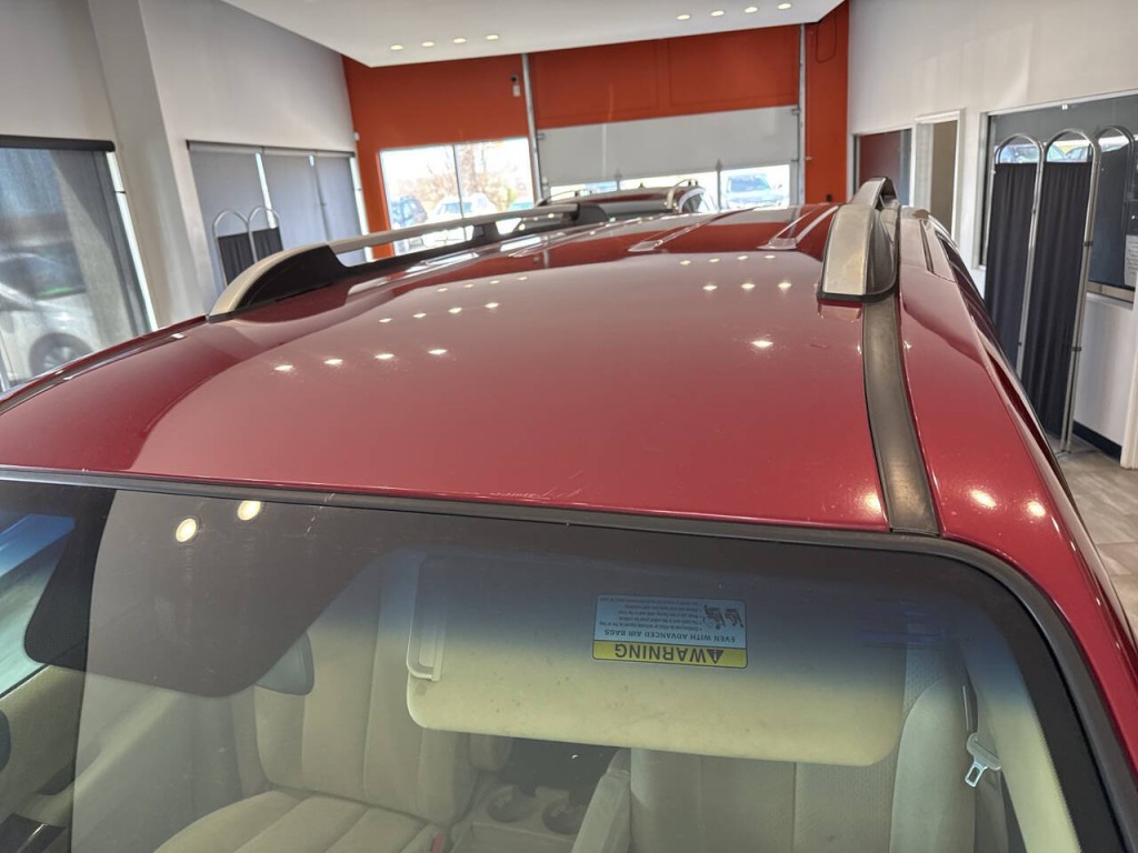 2007 Hyundai Entourage Image 9