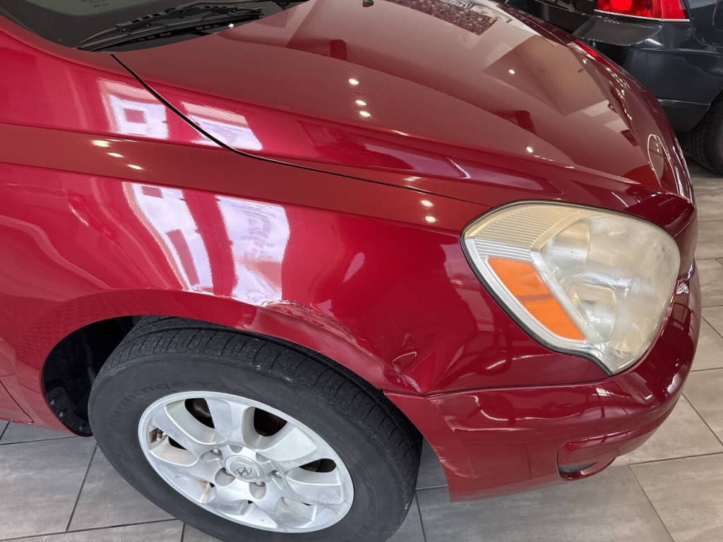 2007 Hyundai Entourage Image 38