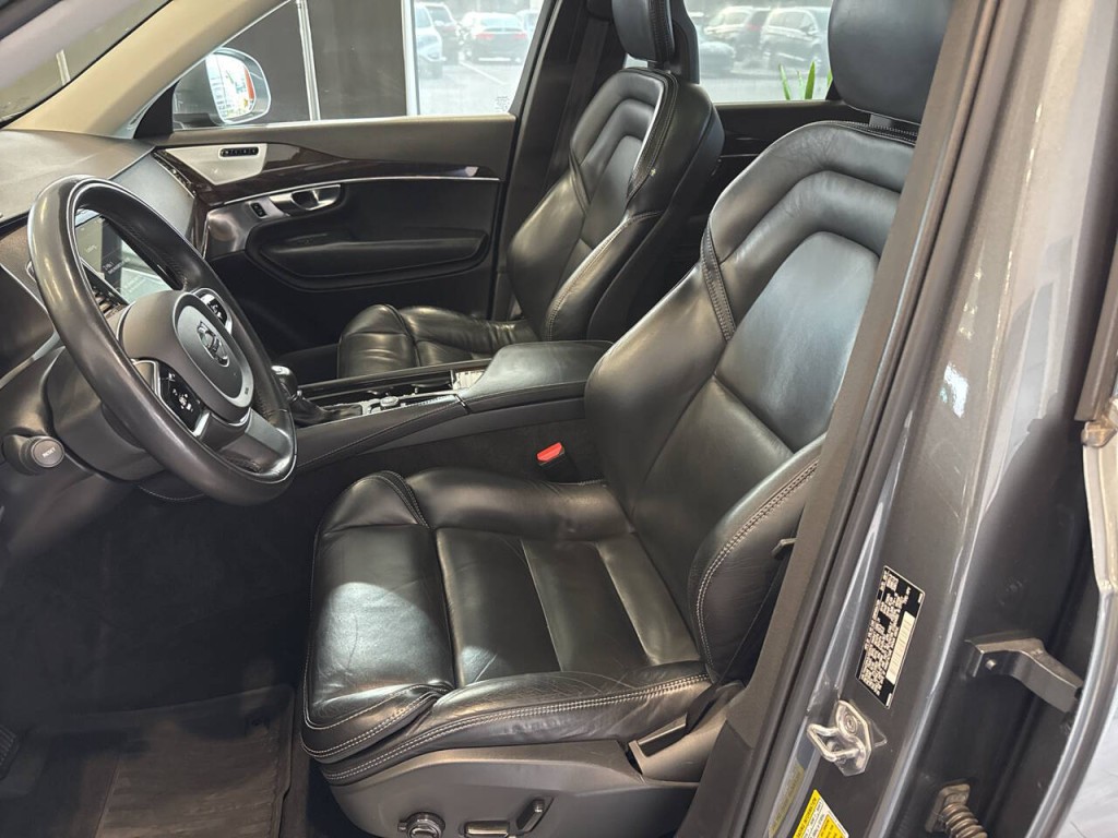 2018 Volvo XC90 Image 17