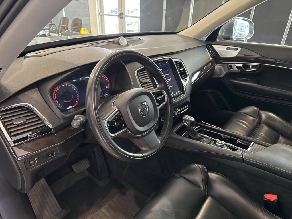 2018 Volvo XC90 Image 18