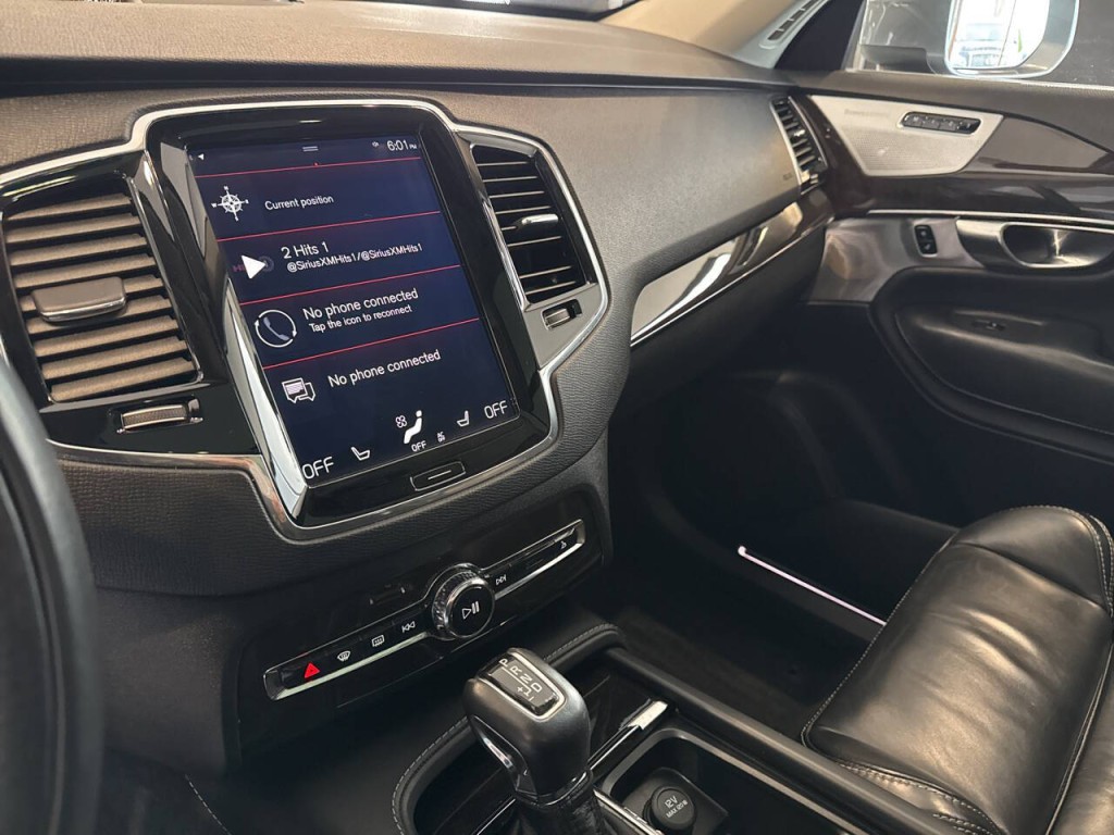 2018 Volvo XC90 Image 24