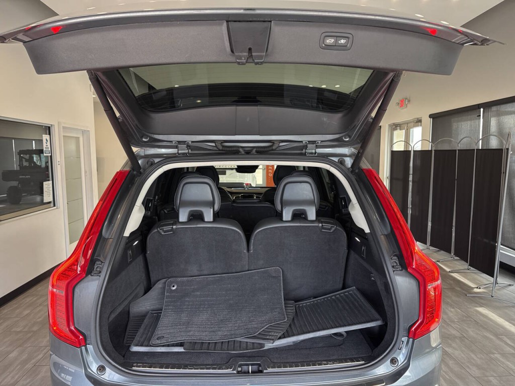 2018 Volvo XC90 Image 32