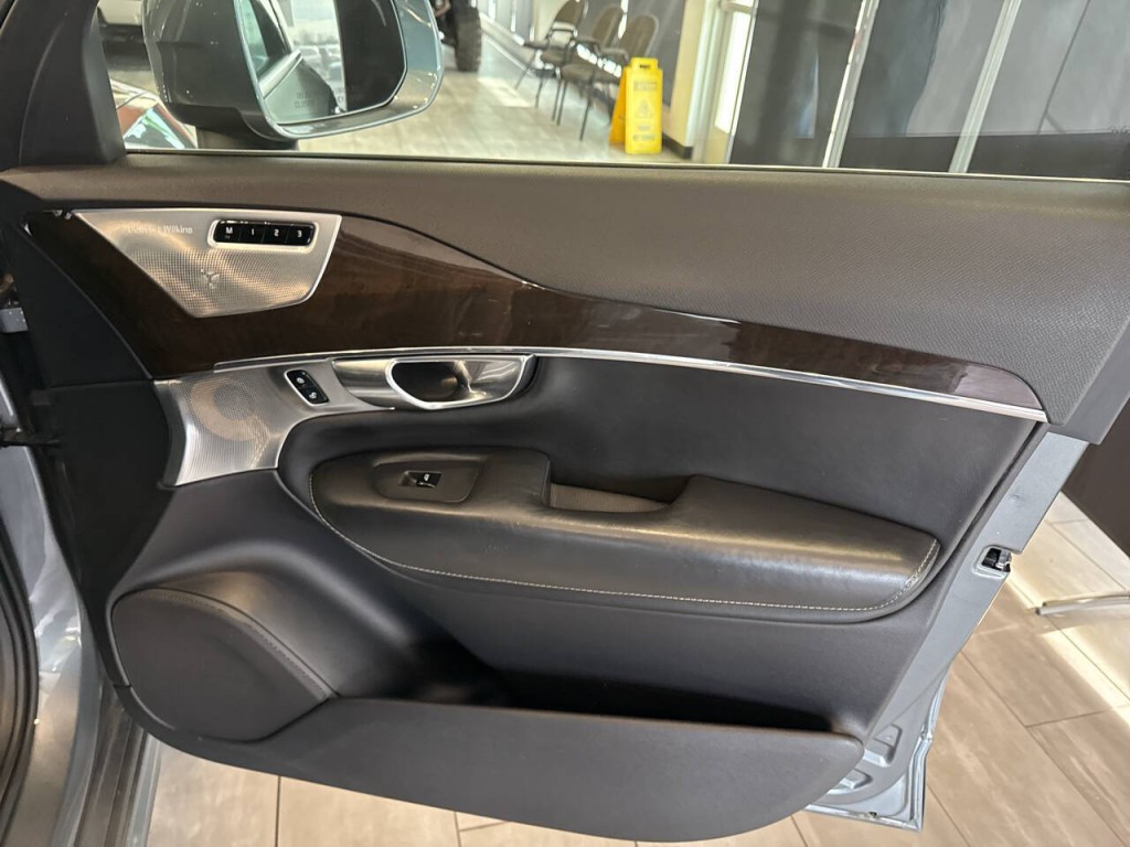 2018 Volvo XC90 Image 41
