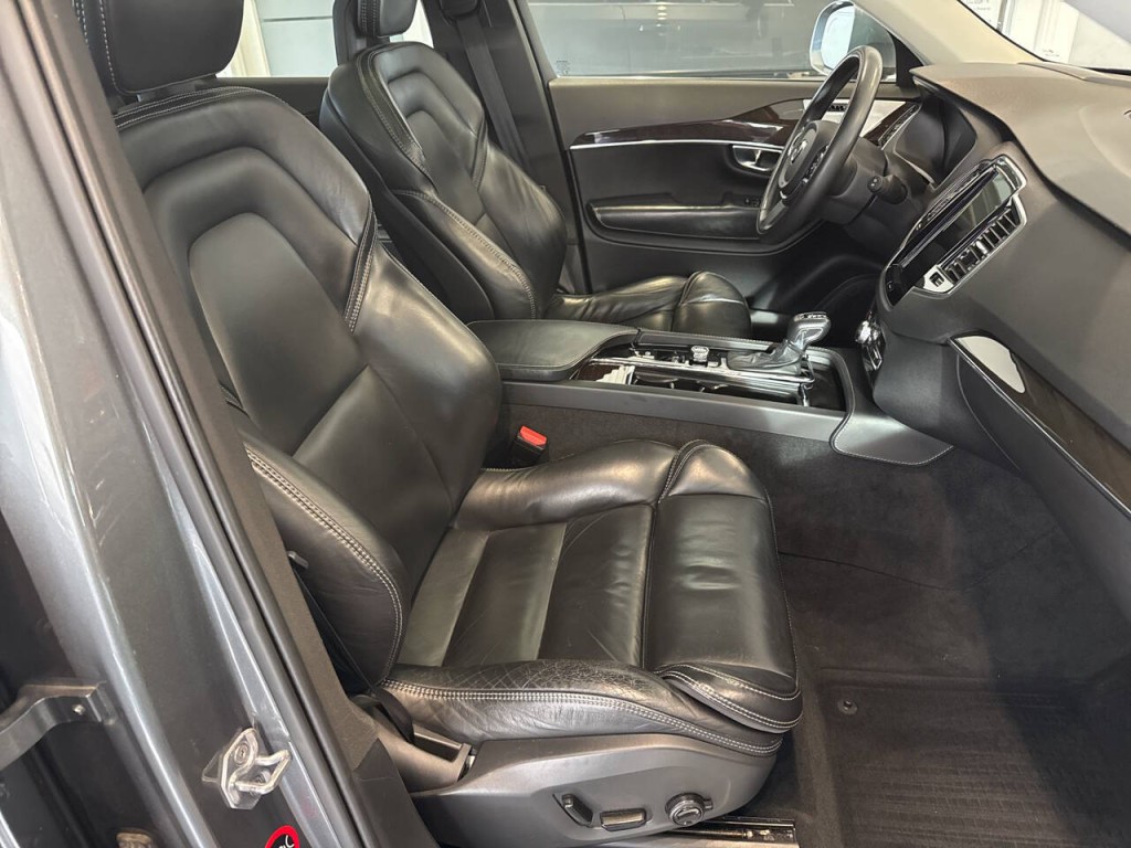 2018 Volvo XC90 Image 42