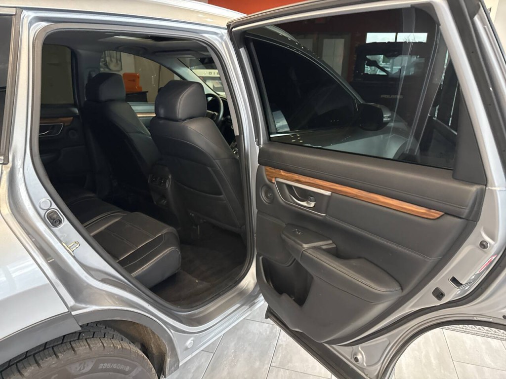 2017 Honda CR-V Image 32