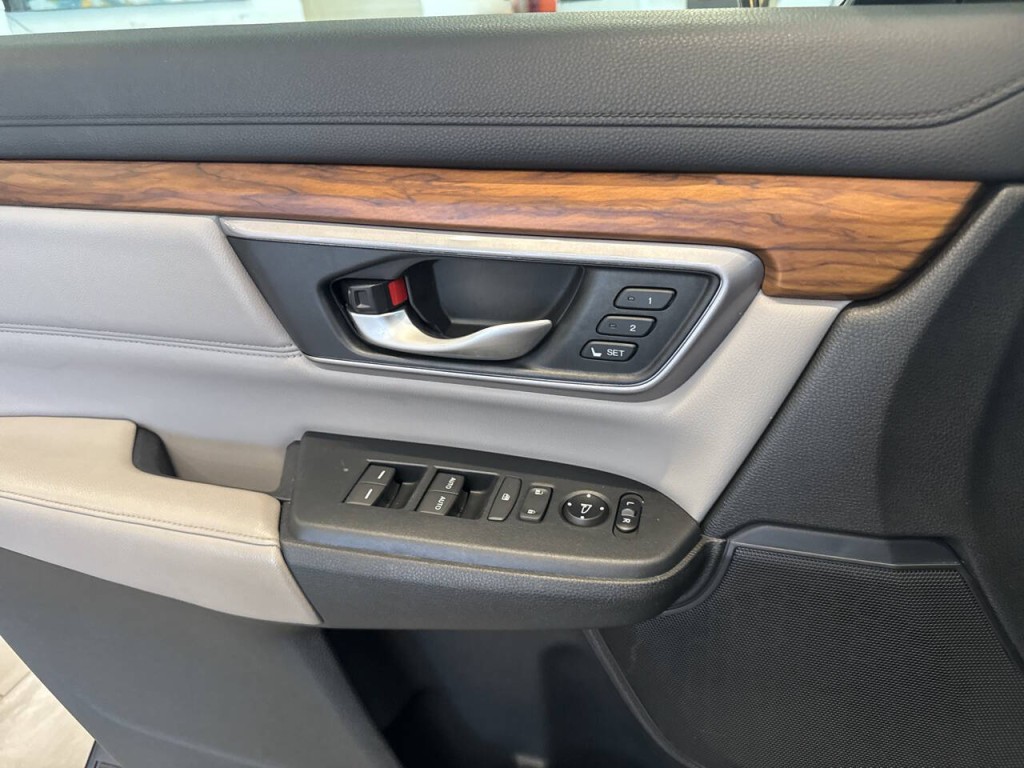 2017 Honda CR-V Image 41