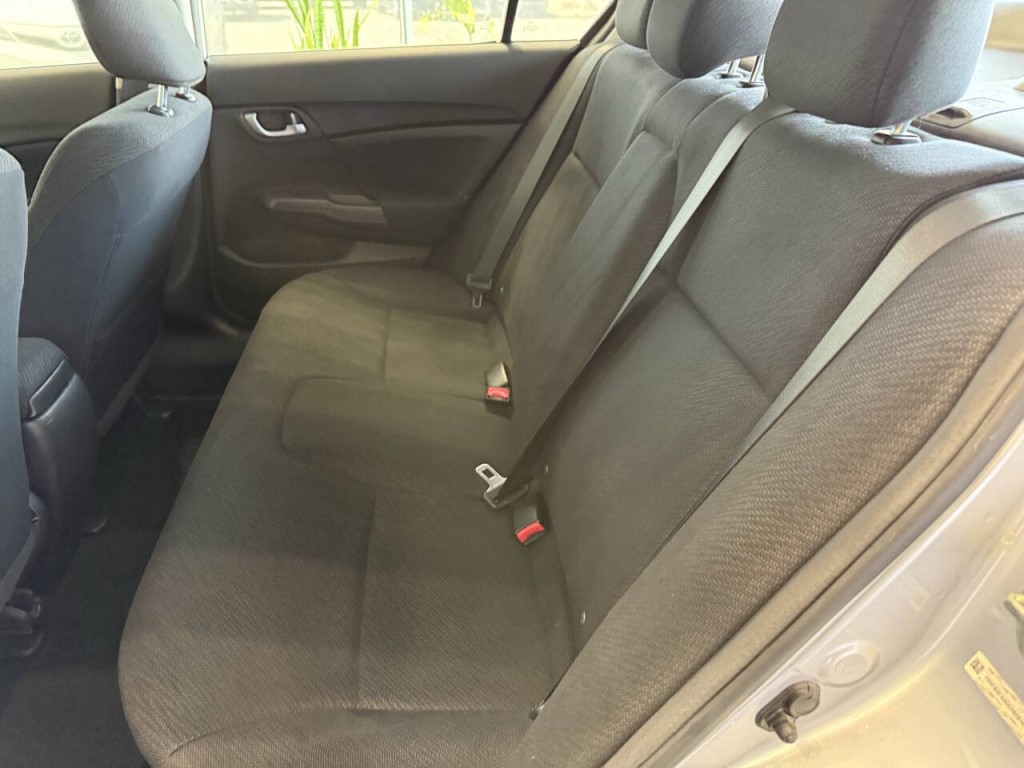 2013 Honda Civic Image 30