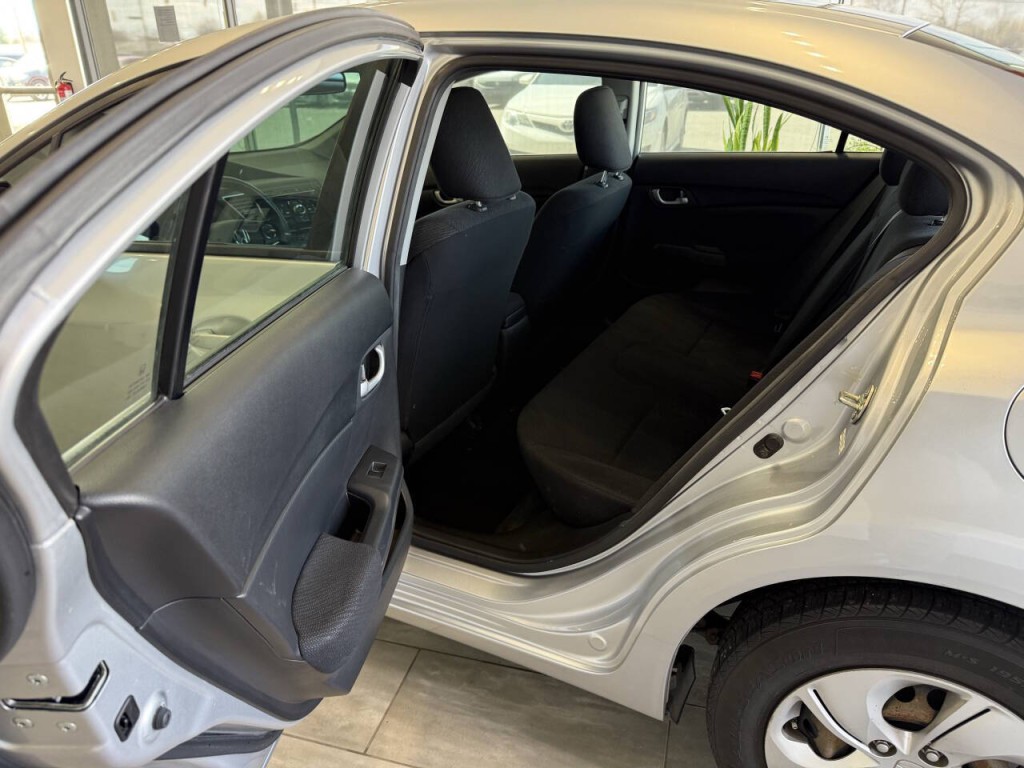 2013 Honda Civic Image 32