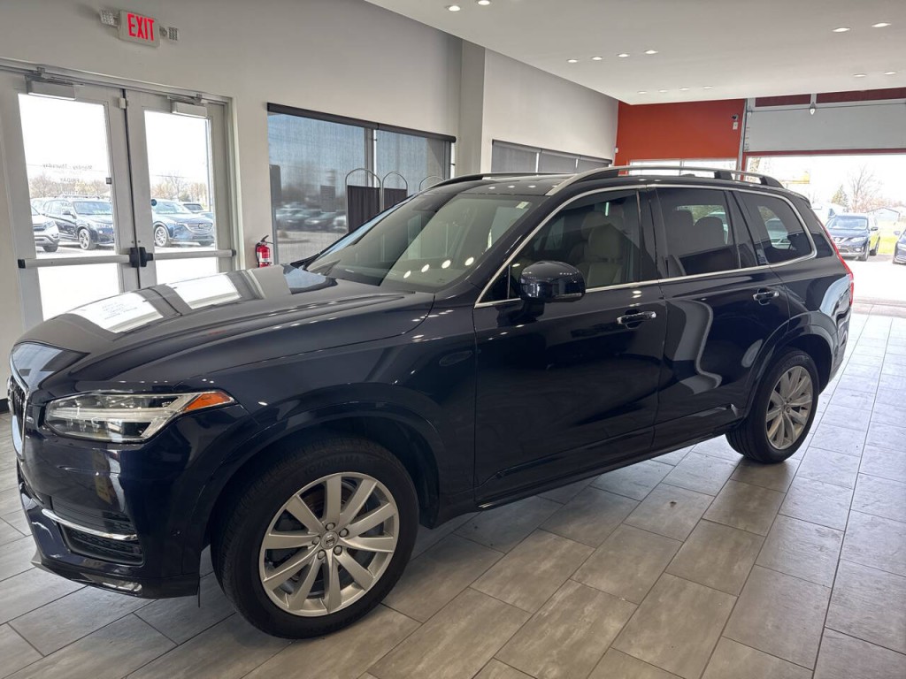 2017 Volvo XC90 Image 9