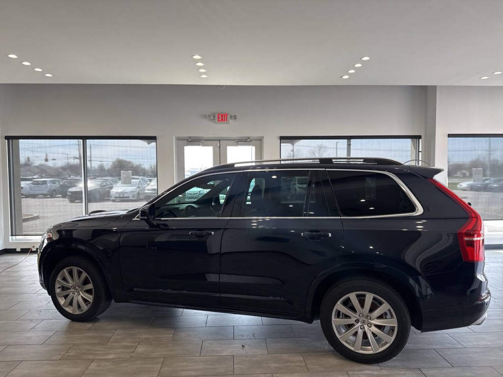 2017 Volvo XC90 Image 10