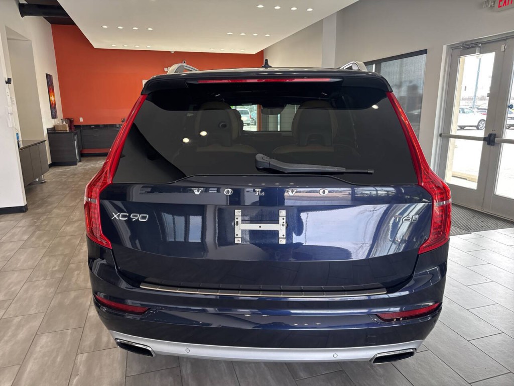 2017 Volvo XC90 Image 12