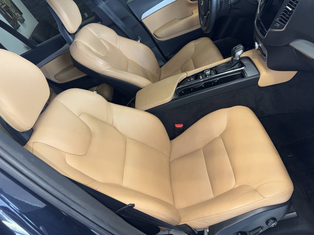 2017 Volvo XC90 Image 18