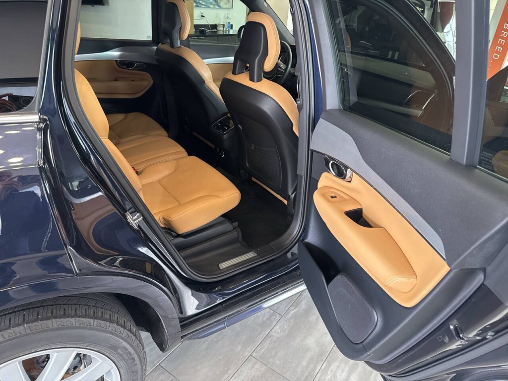2017 Volvo XC90 Image 21