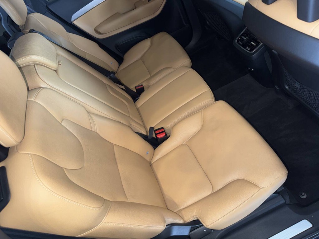 2017 Volvo XC90 Image 23