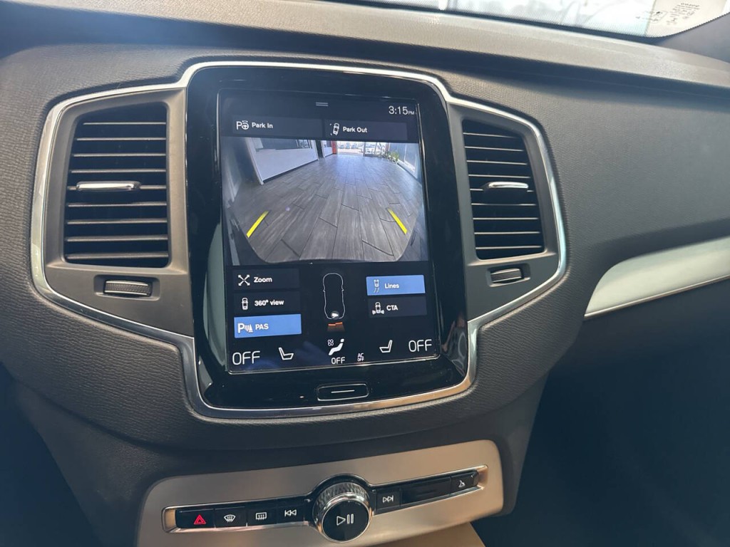 2017 Volvo XC90 Image 36