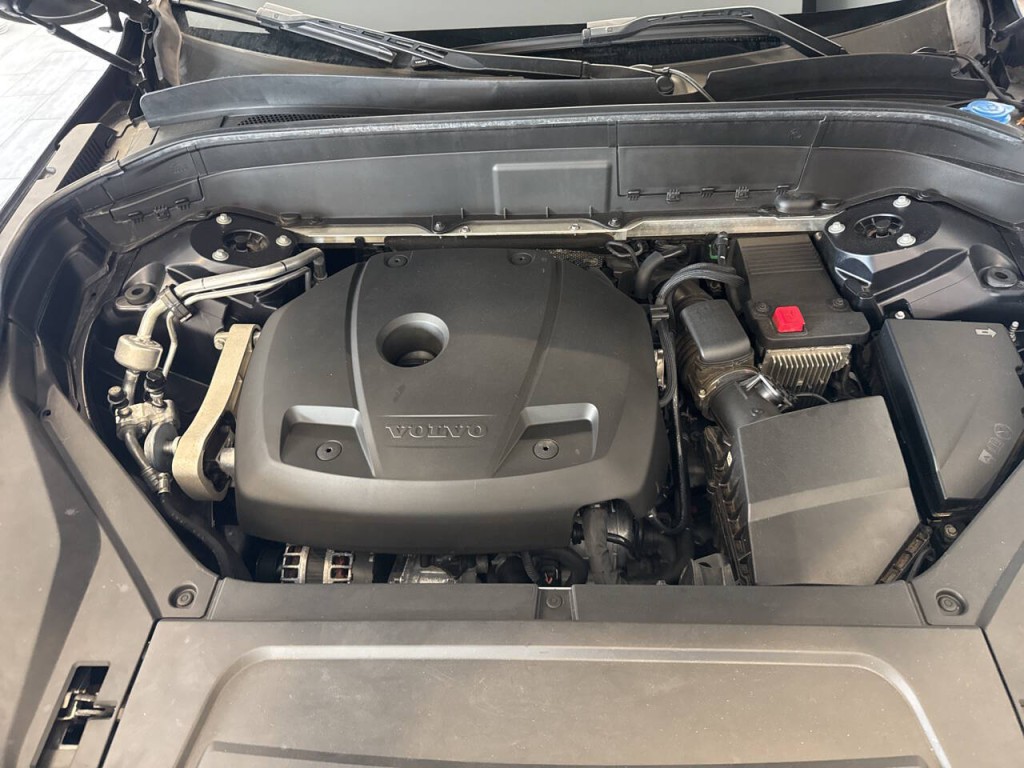 2017 Volvo XC90 Image 40