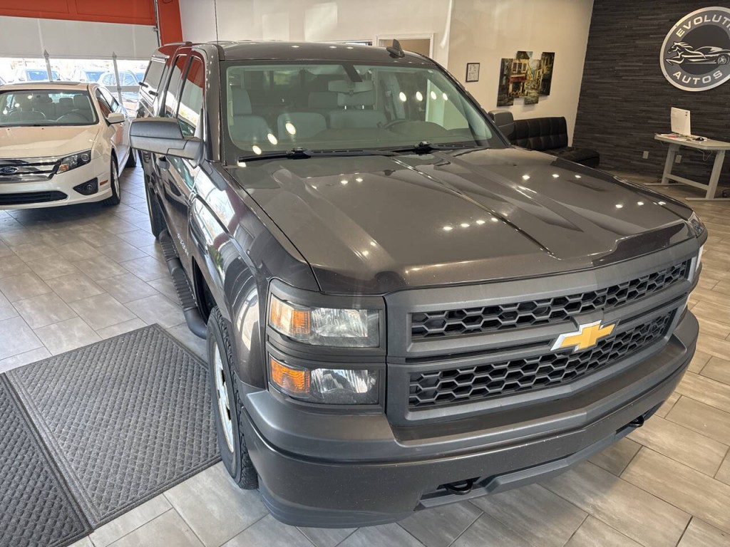 2015 Chevrolet Silverado 1500 Image 2