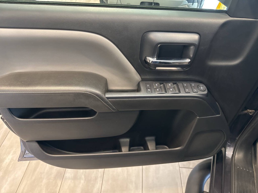 2015 Chevrolet Silverado 1500 Image 17