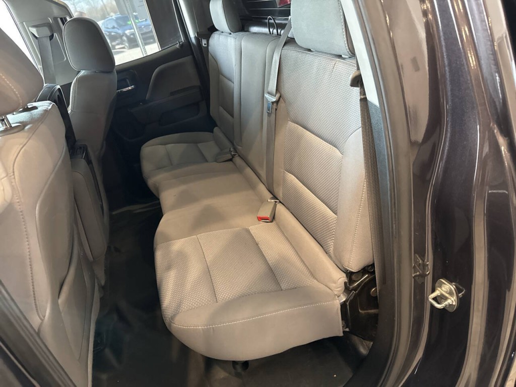 2015 Chevrolet Silverado 1500 Image 20