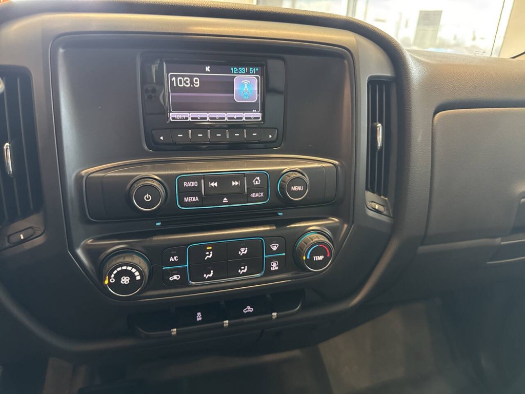 2015 Chevrolet Silverado 1500 Image 31