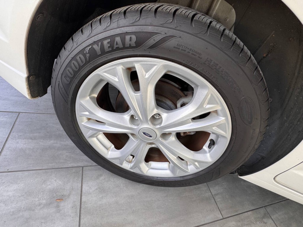 2012 Ford Fusion Image 12