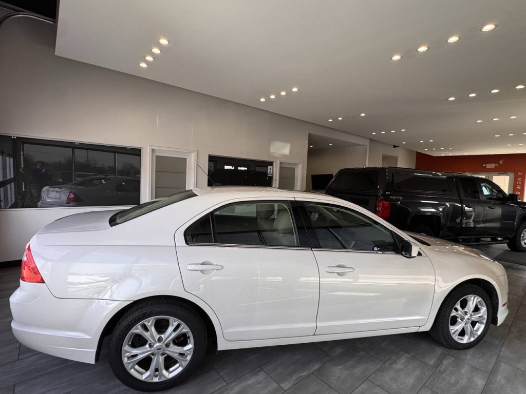 2012 Ford Fusion Image 13