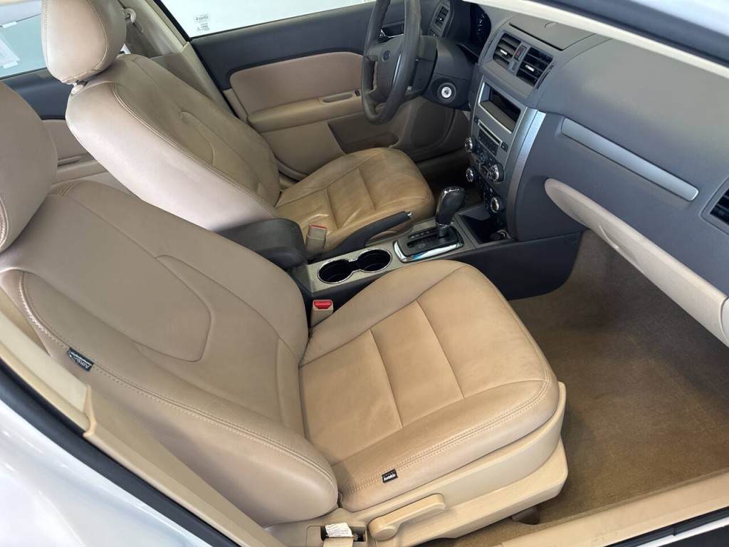 2012 Ford Fusion Image 17