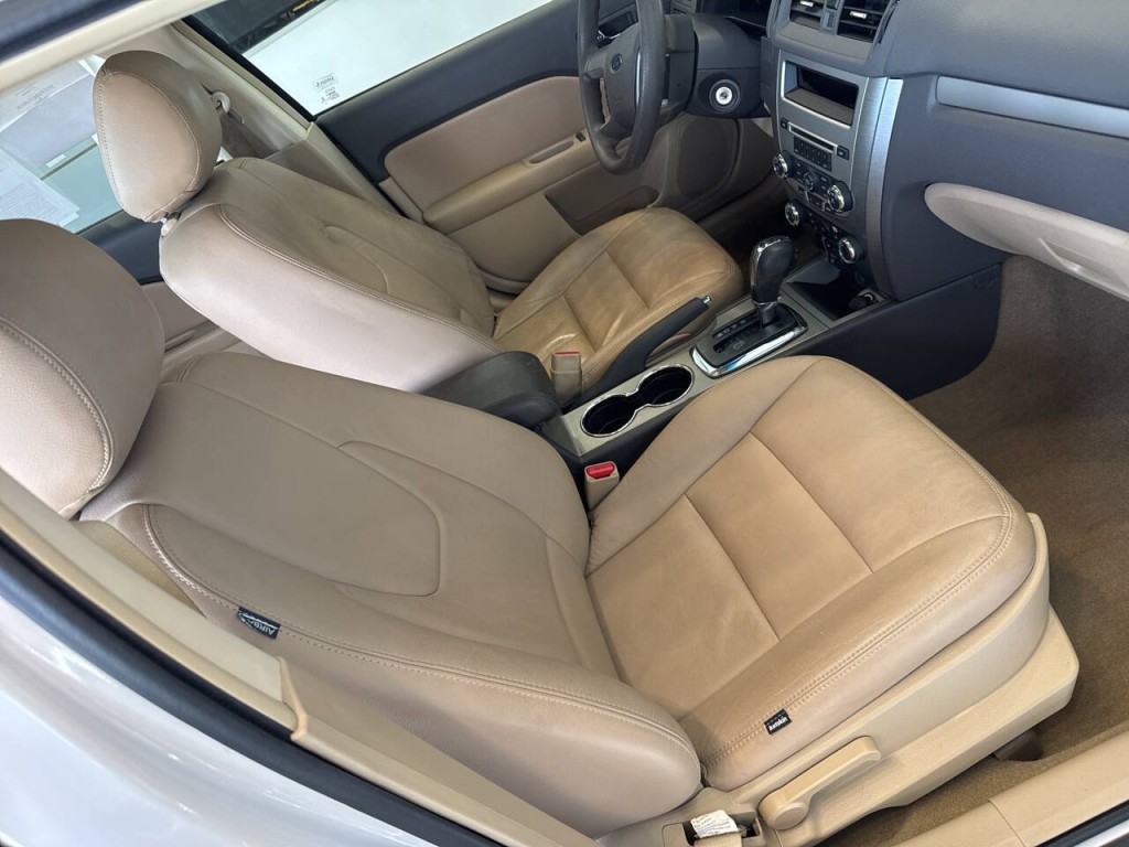 2012 Ford Fusion Image 18