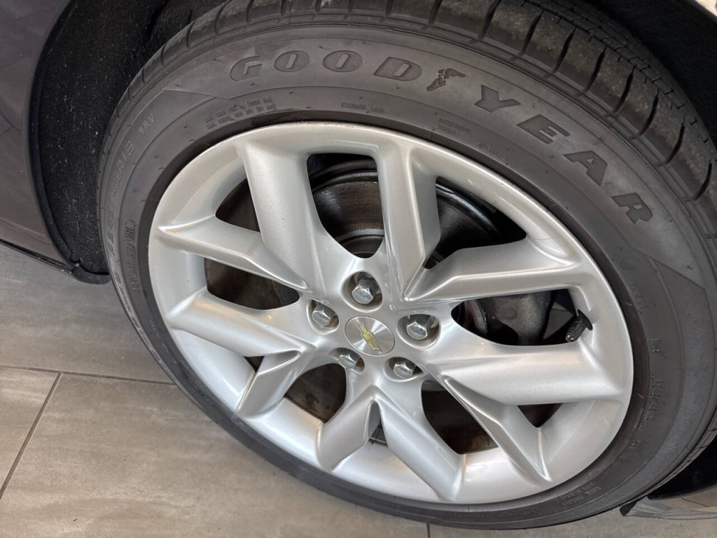 2014 Chevrolet Impala Image 5