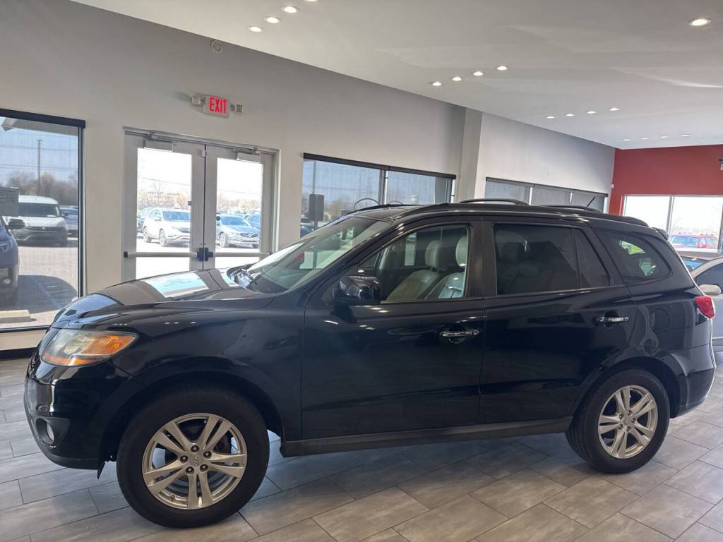 2011 Hyundai Santa Fe Image 9