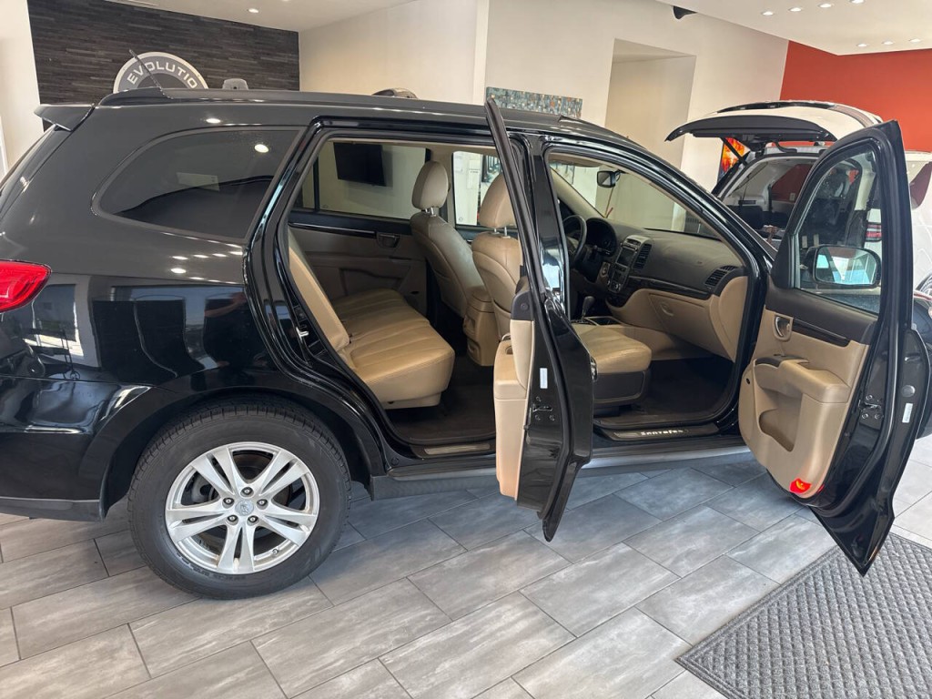 2011 Hyundai Santa Fe Image 20