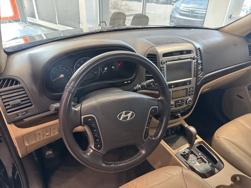 2011 Hyundai Santa Fe Image 30