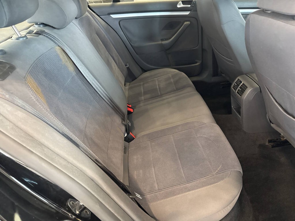 2007 Volkswagen Jetta Image 30