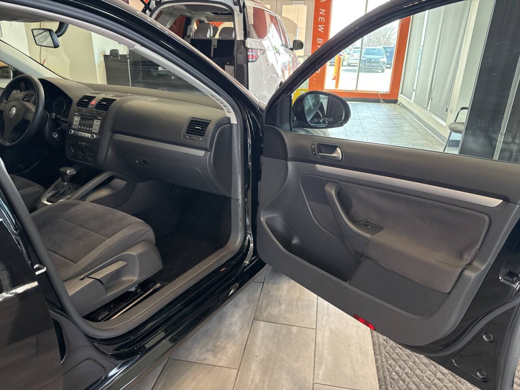 2007 Volkswagen Jetta Image 31