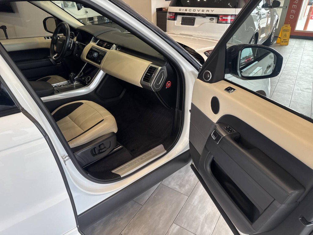 2018 Land Rover Range Rover Sport Image 18